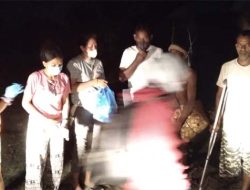 Difabel Mengungsi di Kebun, FPKDK Lembata Salurkan Bantuan Para Sopir dari Labuan Bajo