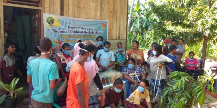 Difabel Desa Mingar Belajar Buat Stik Kelor Dan Keripik Ubi Ungu; Pemdes Beri Ruang UKM Difabel