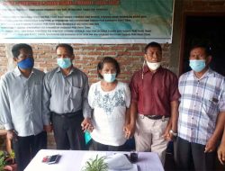 Enam Guru Pengawas Di Flores Timur Tuntut Hak Sertifikasi; Demon Sabon: Jika Tidak Dibayar, Kami Adukan Gugatan ke Pengadilan