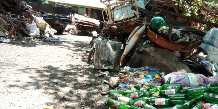Yang Tidak Kita Ketahui dari Pekerja Besi Tua; Suhasdan : Harusnya, Orang Malu Tidak Makan !