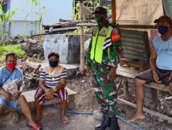 Babinsa 04/Omesuri Sosialisasi Taati Prokes di Desa Balauring