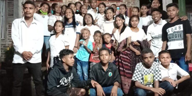 Pengurus Karang Taruna Ratulodong Dilantik, Tarsisius : Satukan Perbedaan Anak Muda !