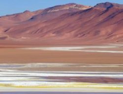 ZOI DAN KALUPI – Cerpen Bung Kanis Wahon