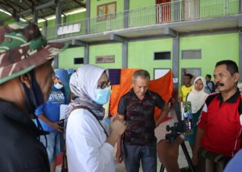 KPPN Larantuka Salurkan Sembako Bantu Warga Terdampak Bencana Di Adonara