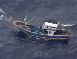 Cuaca Ekstrem, Penyeberangan Kapal Laut Harus Perhatikan Data BMKG dan Situasi Lapangan