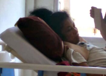 Mereka Jangan Dipisahkan Lagi; Mama Paulina: Kalau Bisa, Saya Ingin Bersama Lou ke Kupang