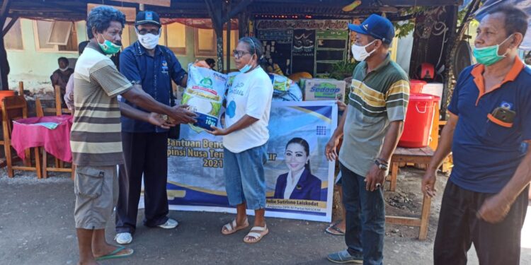Ketua Nasdem Lembata Pimpin Tim Distribusi Bantuan Logistik Dari Sahrul Yazin Limpo