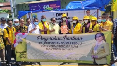 Asty Lakalena Kunjungi Korban Bencana Adonara dan Lembata