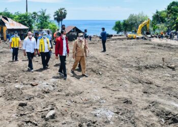 Di Desa Amakaka, Presiden Pastikan Relokasi dan Akui Terima Masukan Soal BBM Lembata