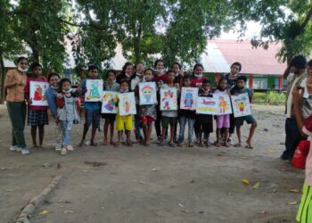 Momentum Hardiknas 2021, PGRI Flotim Buka Kelas Edukasi Di Lokasi Pengungsi Bencana Lembata