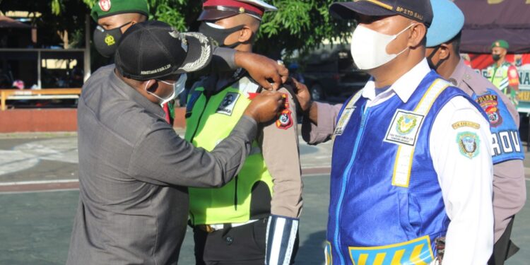 Pimpin Apel Gelar Pasukan Operasi Ketupat 2021, Wakil Bupati Flotim : Dilarang Mudik !