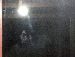 Wajah Yesus Terpampang di Kaca Jendela, Warga Weri – Larantuka Datangi Rumah Samyati