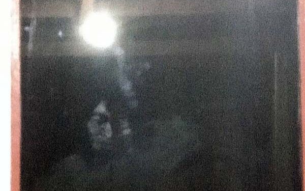 Wajah Yesus Terpampang di Kaca Jendela, Warga Weri – Larantuka Datangi Rumah Samyati