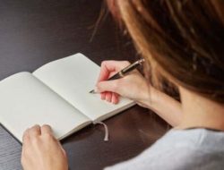 CATATAN SHEILA, Cerpen Paulus Bung Kanis Prason Wahon