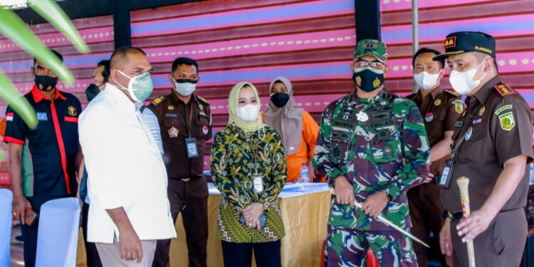 Bupati Flotim : Desember, Seluruh Masyarakat Flotim Harus Sudah Divaksin