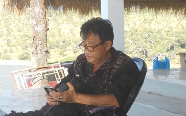 LEMBATA BERDUKA: Eliaser Yentji Sunur, Bupati Lembata, Tutup Usia