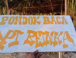 Mahasiswa API Reinha Rosasi Kupang dan OMK Stasi Babolak Bangun Pondok Baca