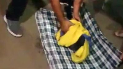 Pembunuhan Sadis Di Komak, Penggal Kepala Korban Disaksikan Istri dan Anaknya
