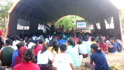 Jelang HUT Sumpah Pemuda SMPN 1 Lewolema Gelar Kegiatan Literasi