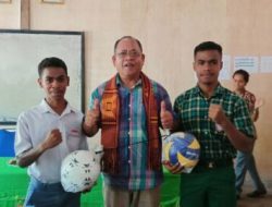 Warga Chile Kirim Bola untuk SKO SMARD