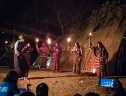 Sanggar Seni Budaya Sina Riang dan Festival Teater Adonara