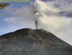 Gunung Api Lewotolok Kembali Meletus, Kolom Erupsi Hingga 1.200 Meter di Atas Puncak