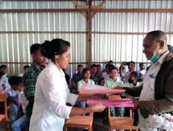 OSIS SMKS Kusuma Bakti dan SKO San Bernardino Tukar Mading