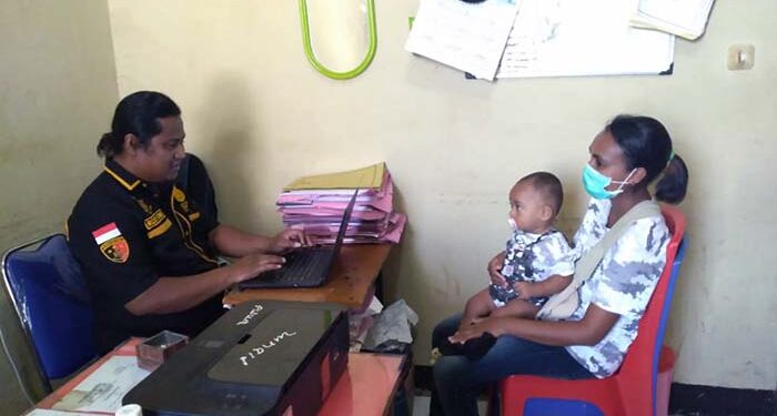 Istri Almarhum Bantah Saksi Gregorius Bernadus Wajo, Yustina Bluan : Itu Fitnah, Rumah Tangga Kami Baik-Baik Saja