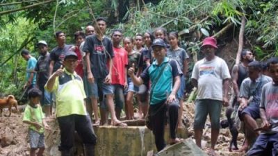 Didampingi Camat Adonara Tengah, Karang Taruna Hoko Horowura Gelar Penghijauan di Mata Air Wai Mawu