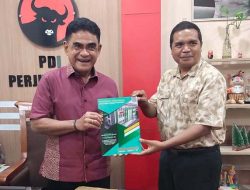 Andreas Hugo Parera : Saya Siap Bantu Perguruan Tinggi Lembata