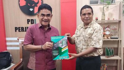 Andreas Hugo Parera : Saya Siap Bantu Perguruan Tinggi Lembata