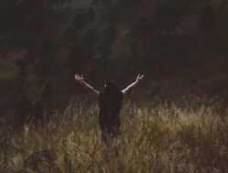 Janganlah Bertegar Tengkuk