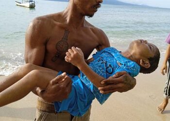 Diduga Terhempas Gelombang, Bocah 5 Tahun Ditemukan Sudah tak Bernyawa di Bibir Pantai Wuakerong Lembata