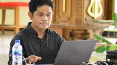 Alur Tuhan dan Alur Para Pengikutnya, Catatan di Tri Hari Suci