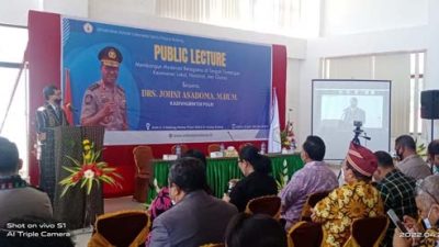 Kadiv Hubinter Mabes Polri Jhonny Asadoma Kasih Kuliah Umum di Unika Santu Paulus Ruteng