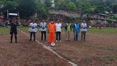 Buka Gala Siswa PGRI Cup Daratan Solor, Camat Solor Selatan: Kami Sangat Mendukung