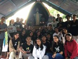 Peringati HUT ke-28, KMK Fisip Undana Lakukan Ziarah Iman dan Refleksi Bersama