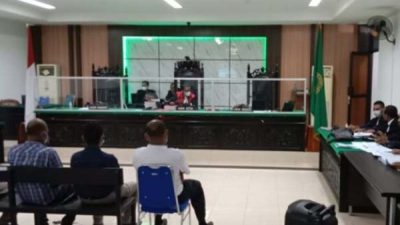 Jaksa Tuntut Terdakwa Kasus Kantor Camat Buyasuri 2 Tahun Penjara, Ahmad Azis Ismail: Harus Dibebaskan !