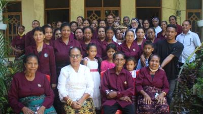 RD Kristo Soge Minta Komunitas Kerahiman Illahi PKRW Mendoakan Umat