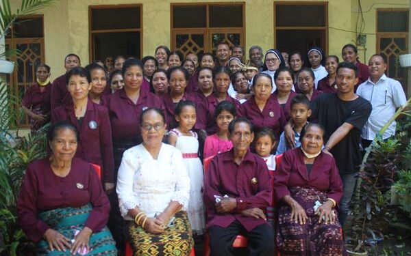 RD Kristo Soge Minta Komunitas Kerahiman Illahi PKRW Mendoakan Umat