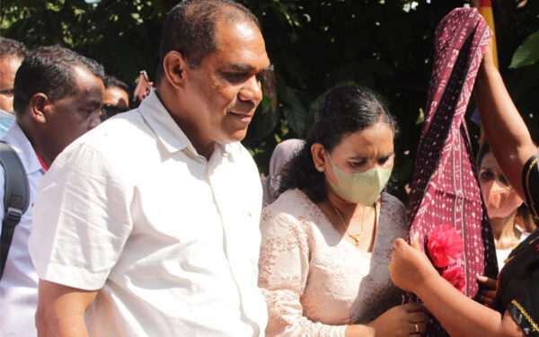 Bupati Anton “Long March” di Pintu Masuk Kampung, STBM : Sosok Terpercaya Bereun Bermasyarakat