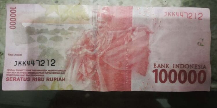 Waspada ! Ditemukan Uang Palsu Beredar di Lembata, Polisi Mulai Lakukan Penyelidikan