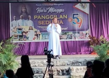 Sambut Minggu Panggilan, Sekami Sekar Paroki Kristus Raja Wangatoa Gelar Karnaval