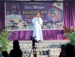 Sambut Minggu Panggilan, Sekami Sekar Paroki Kristus Raja Wangatoa Gelar Karnaval