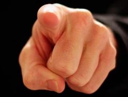 Janganlah Saling Menghakimi