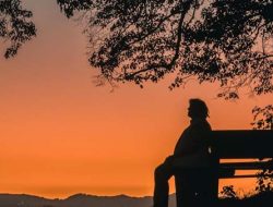 Hadapi dengan Senyum, Sabar dan Pasrah