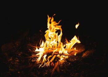 Meredam Api Amarah Dengan Kasih