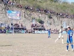 Laga Persebata Lembata vs Persami Maumere Sempat Terhenti Gara-gara Gas Air Mata Meledak