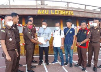 Kejari Lembata Tetapkan 3 Tersangka Pengadaan Kapal Aku Lembata; Sekda Lembata Relatif Aman