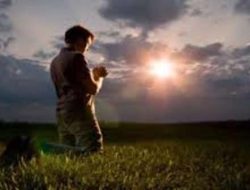 Yang Tinggi  Hati Akan Direndahkan